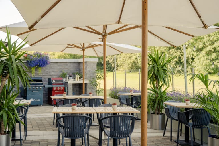 Hoban Hotel outdoor barbecue terrace area