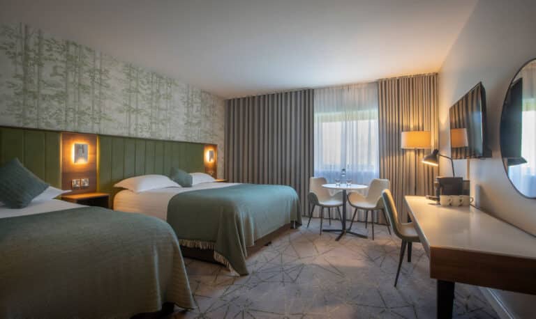 full view of double room
